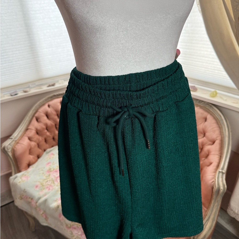 Women’s Drawstring Waist Knit Shorts - Dark Green - Picture 4 of 5